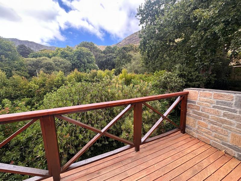 To Let 3 Bedroom Property for Rent in Noordhaven Western Cape